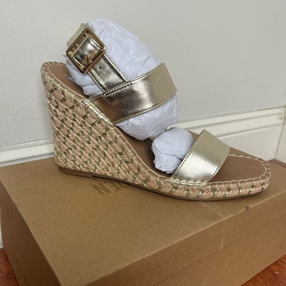 NWT STEVE MADDEN GOLD ESPADRILLE WEDGE SANDALS SUMMER VACATION SHOES - Picture 4 of 9